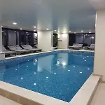 Lizuca Apartment- Family Friendly In Pools