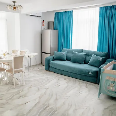 Lizuca Apartment- Family Friendly In Pools