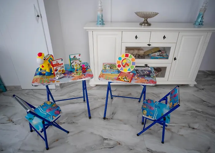 Διαμέρισμα Lizuca Apartment- Family Friendly In Pools