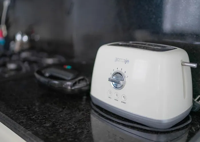 Lizuca Apartment- Family Friendly In Pools * Mamaia